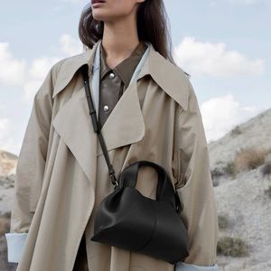 Numéro Neuf Mini Textured Black